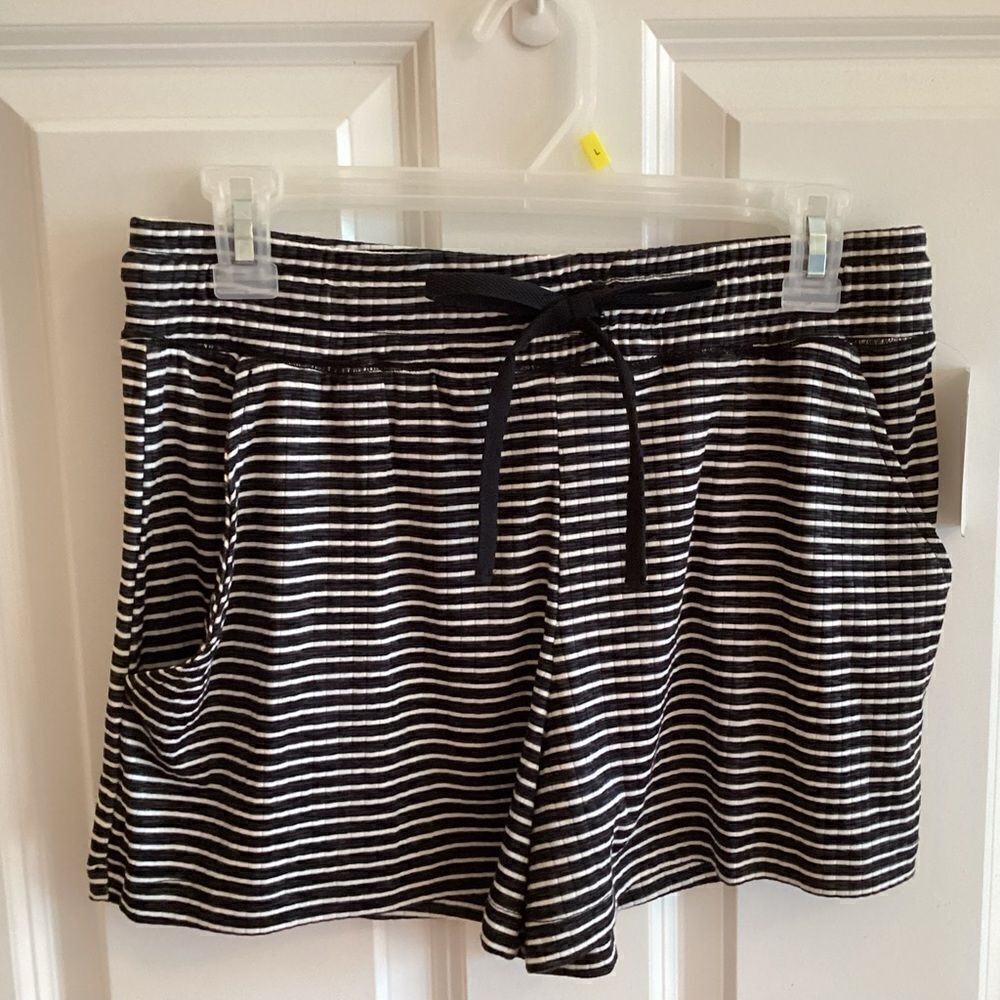 NWT. Roudelain Brand/Macy’s Womens PJ Short Size Small Jersey Knit